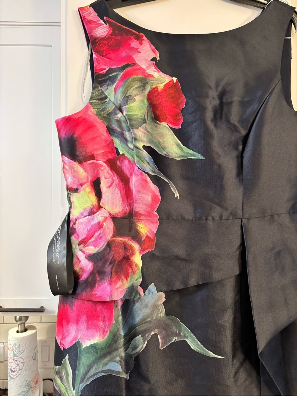 new Kay Unger Luciana column gown in midnight navy blue floral print - Picture 5 of 8